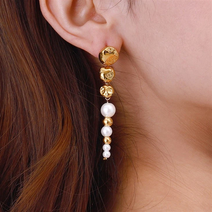 Bead And Pearl Stud Earring