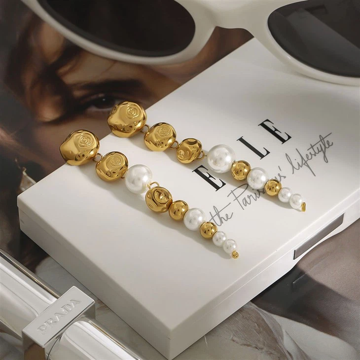 Bead And Pearl Stud Earring