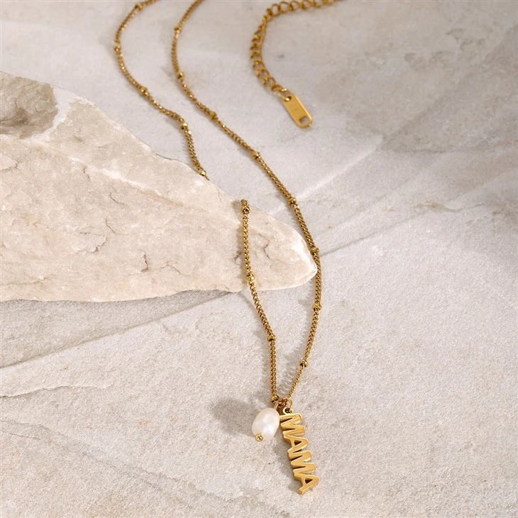 Mama Pearl Necklace